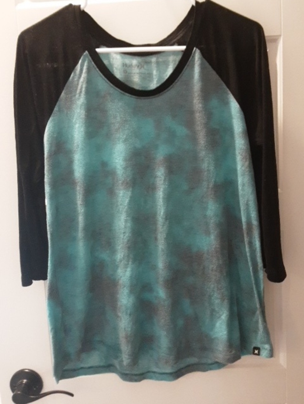 Hurley Teal Raglan Long Sleeve Women's Top with Black Sleeves